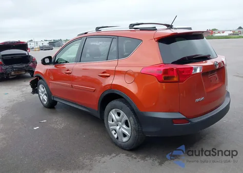 2015 Toyota Rav4 Le z USA, uszkodzony, nr VIN JTMBFREV6FJ024516
